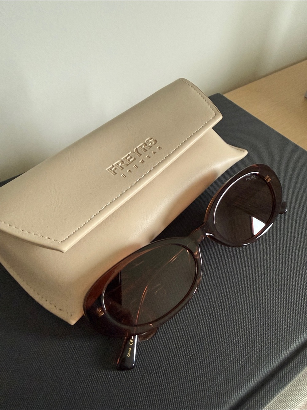 FRETTS Eyewear Brown Oval Women's Sunglasses with Beige Case